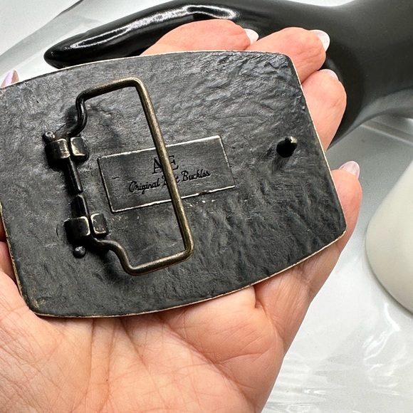 AE BUCKLE DISTRESS ( rare to find) - Picture 3 of 8
